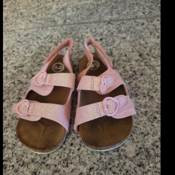 Other - Girls size 5 pink sandals
